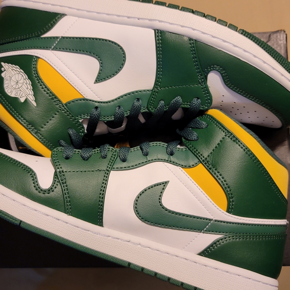 Mens MID  Jordan 1